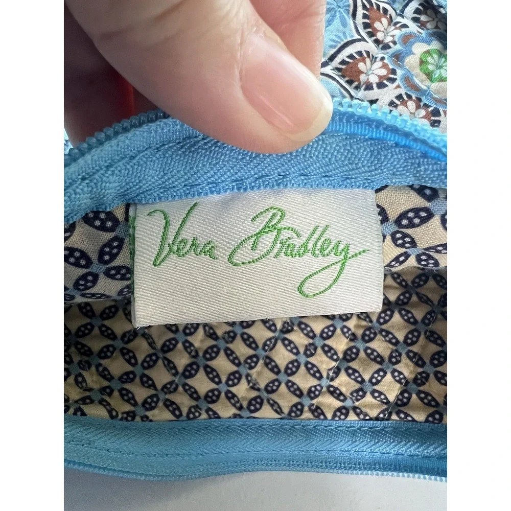 Vera Bradley true color